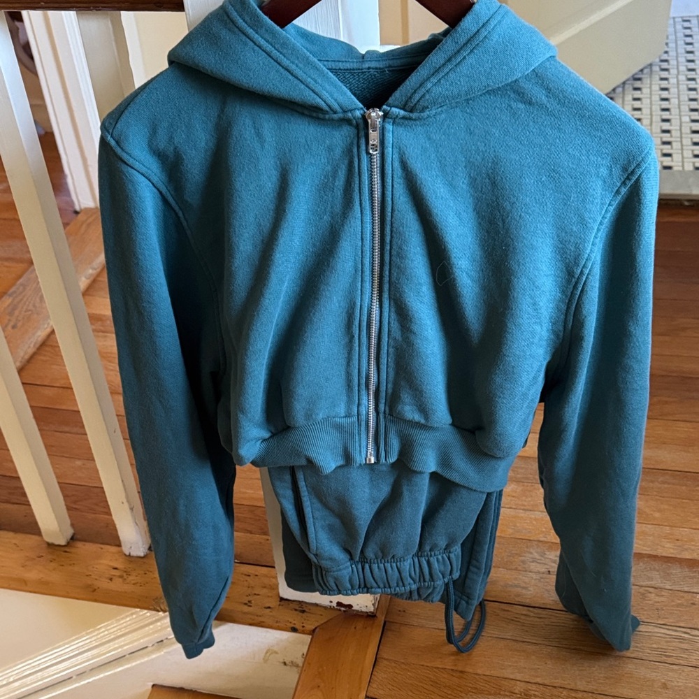 ALO Yoga Teal Zip-Up Hoodie and Sweatpants Set